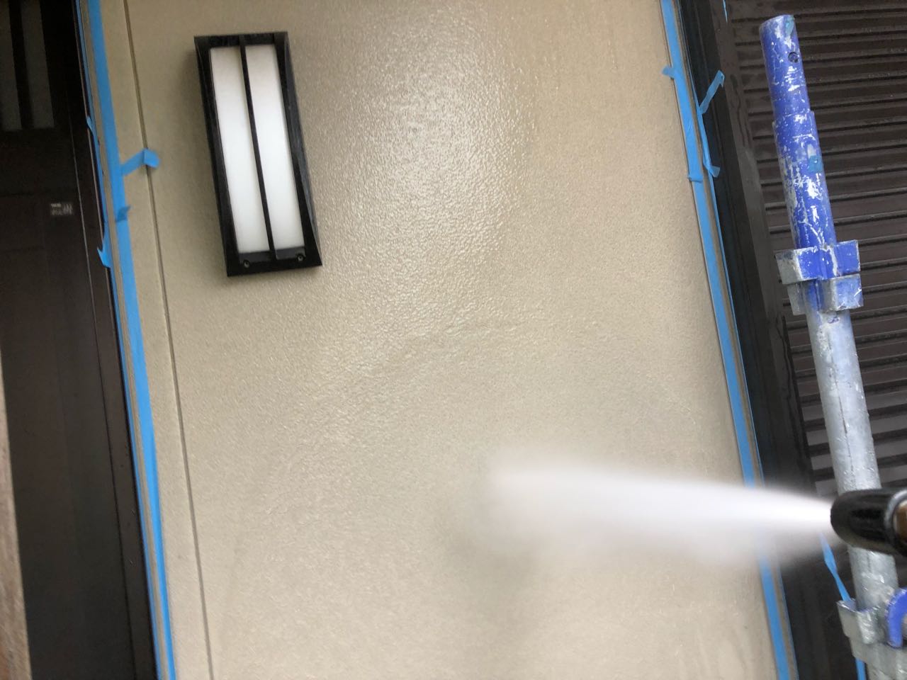 【外壁洗浄】バイオ洗剤塗布